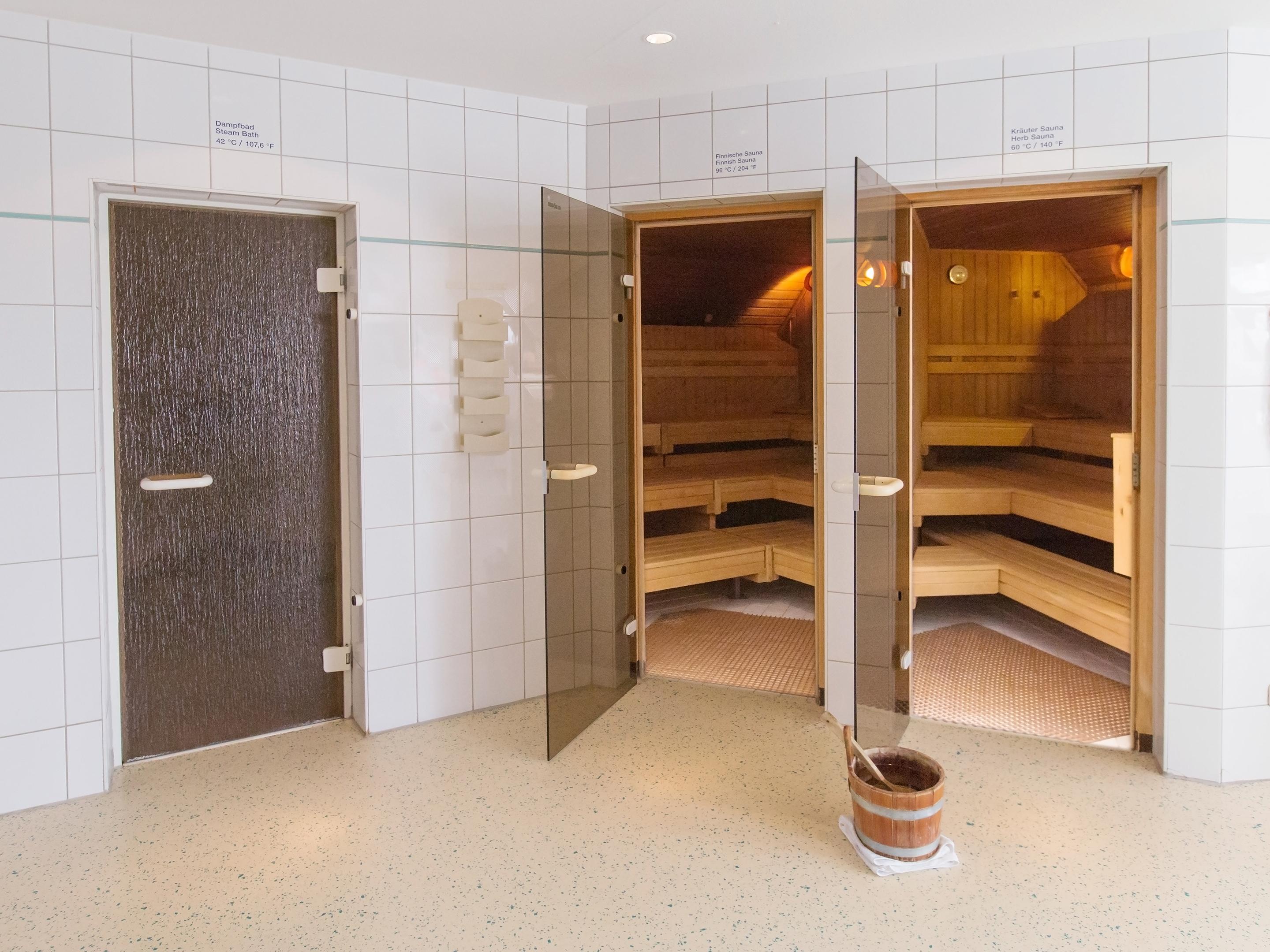 Hotel Dormero Airport 4*